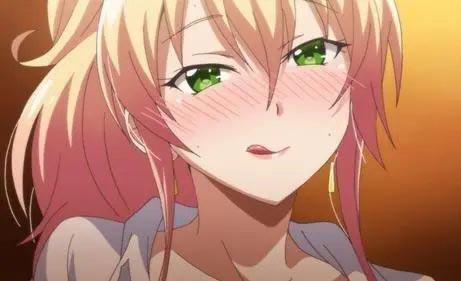 八女由佳奈是第一次谈恋爱吗？